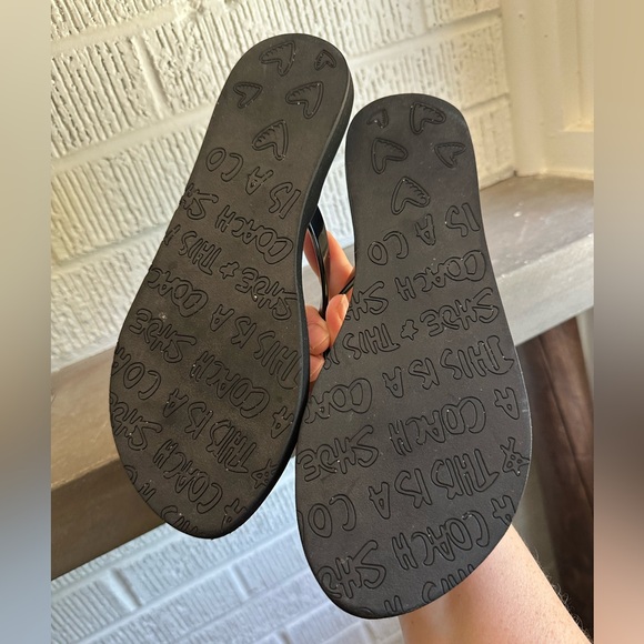 Coach Poppy flip flops.  Size 6.  Used. Cleaned and  comes from a smoker’s home - Picture 3 of 4